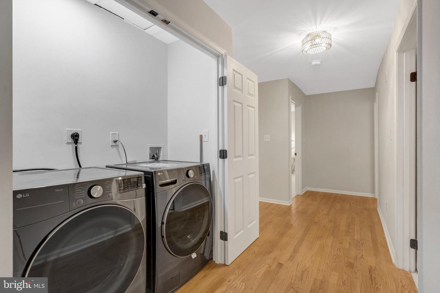 7807 WILLOWBROOK RD, FAIRFAX STATION, Virginia 22039, 4 Bedrooms Bedrooms, ,5 BathroomsBathrooms,Residential,For sale,7807 WILLOWBROOK RD,VAFX2241020 MLS # VAFX2241020