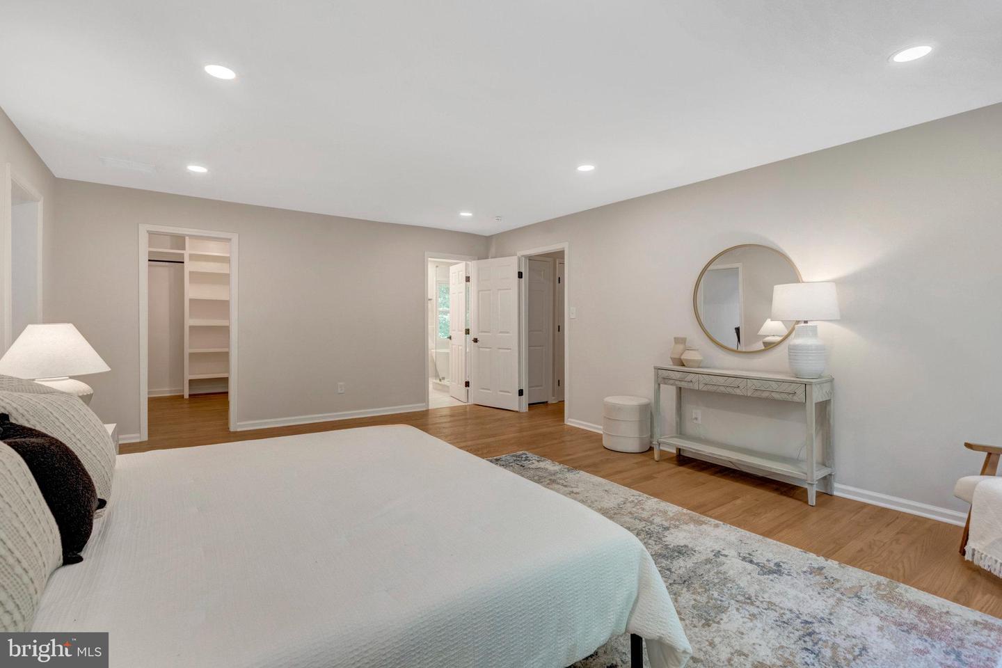 7807 WILLOWBROOK RD, FAIRFAX STATION, Virginia 22039, 4 Bedrooms Bedrooms, ,5 BathroomsBathrooms,Residential,For sale,7807 WILLOWBROOK RD,VAFX2241020 MLS # VAFX2241020