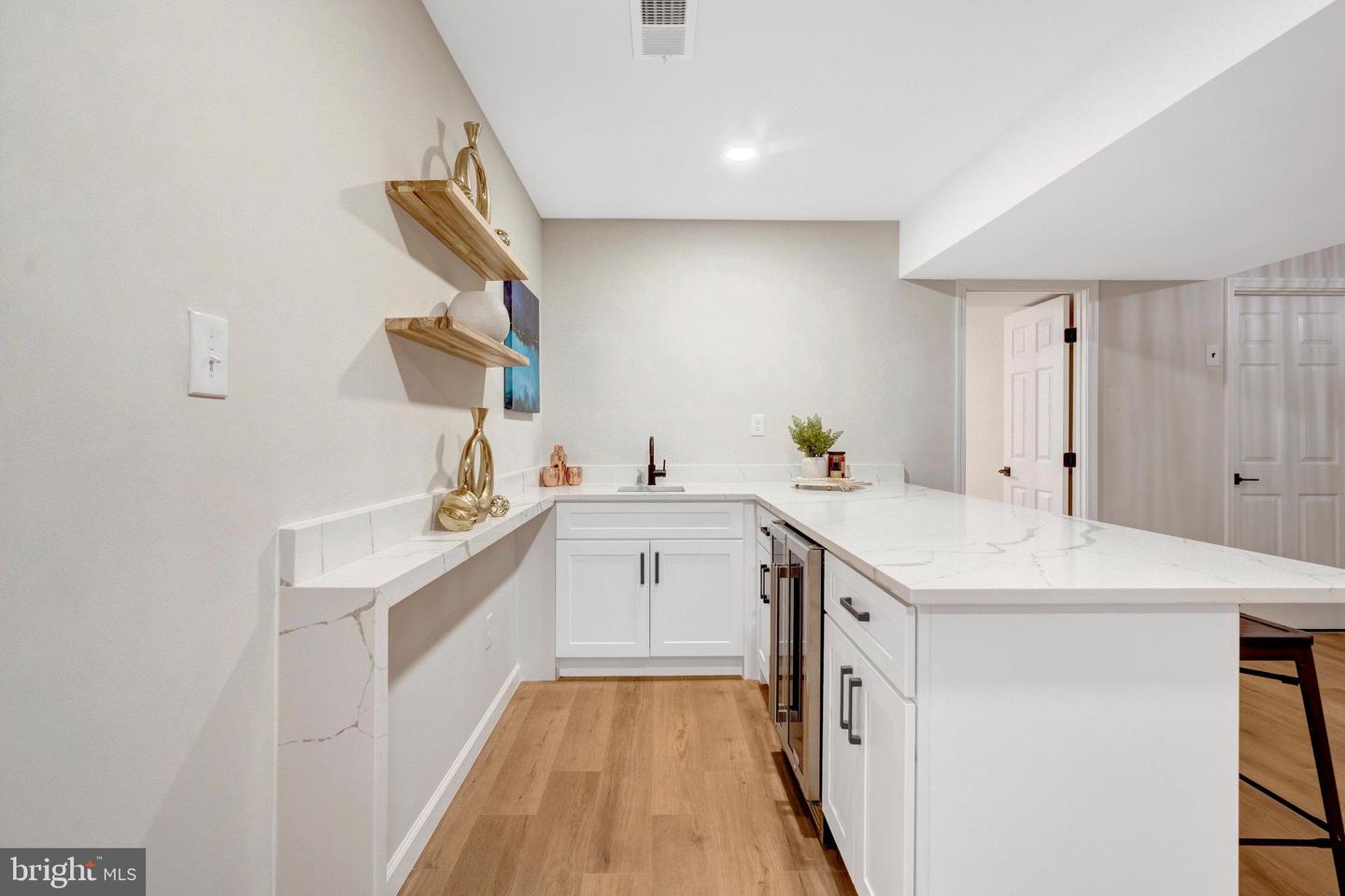 7807 WILLOWBROOK RD, FAIRFAX STATION, Virginia 22039, 4 Bedrooms Bedrooms, ,5 BathroomsBathrooms,Residential,For sale,7807 WILLOWBROOK RD,VAFX2241020 MLS # VAFX2241020