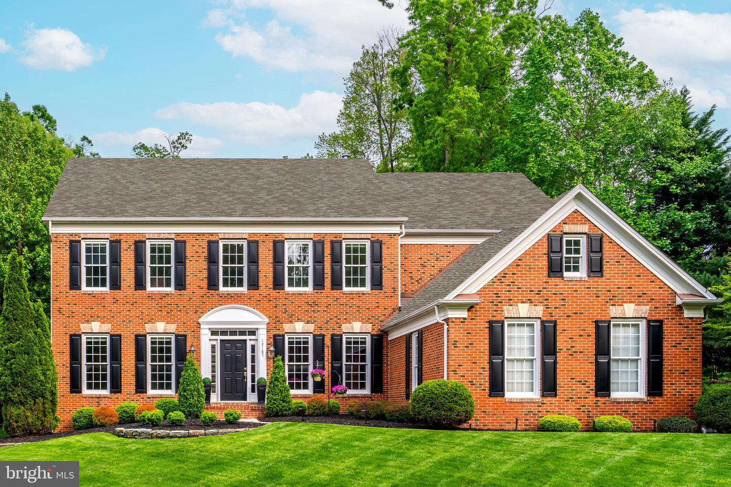 12185 WILD HORSE DR, FAIRFAX, Virginia 22033, 5 Bedrooms Bedrooms, ,4 BathroomsBathrooms,Residential,For sale,12185 WILD HORSE DR,VAFX2241068 MLS # VAFX2241068