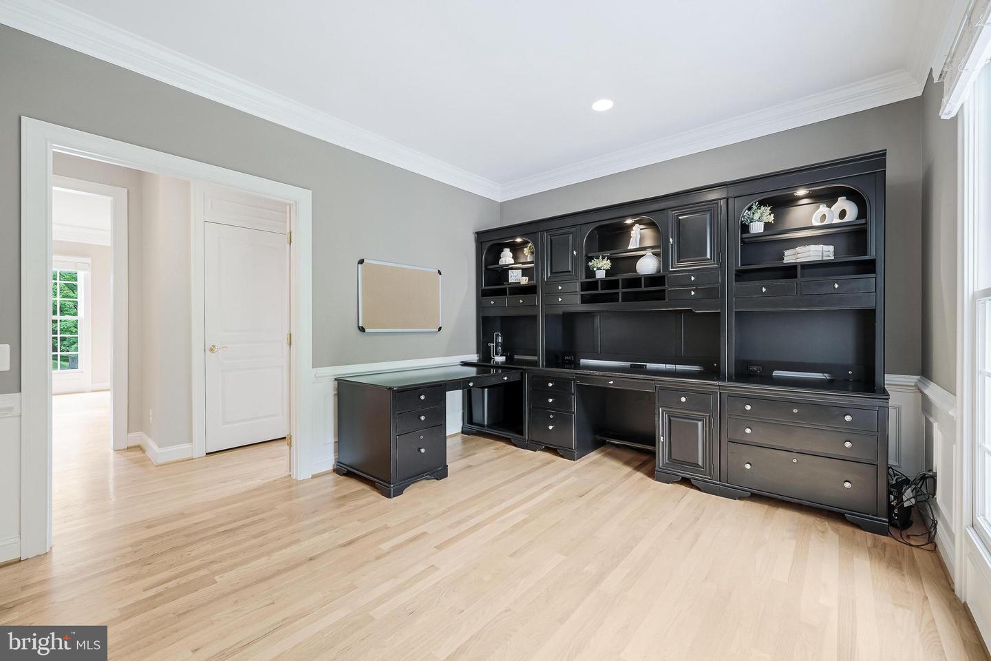 12185 WILD HORSE DR, FAIRFAX, Virginia 22033, 5 Bedrooms Bedrooms, ,4 BathroomsBathrooms,Residential,For sale,12185 WILD HORSE DR,VAFX2241068 MLS # VAFX2241068