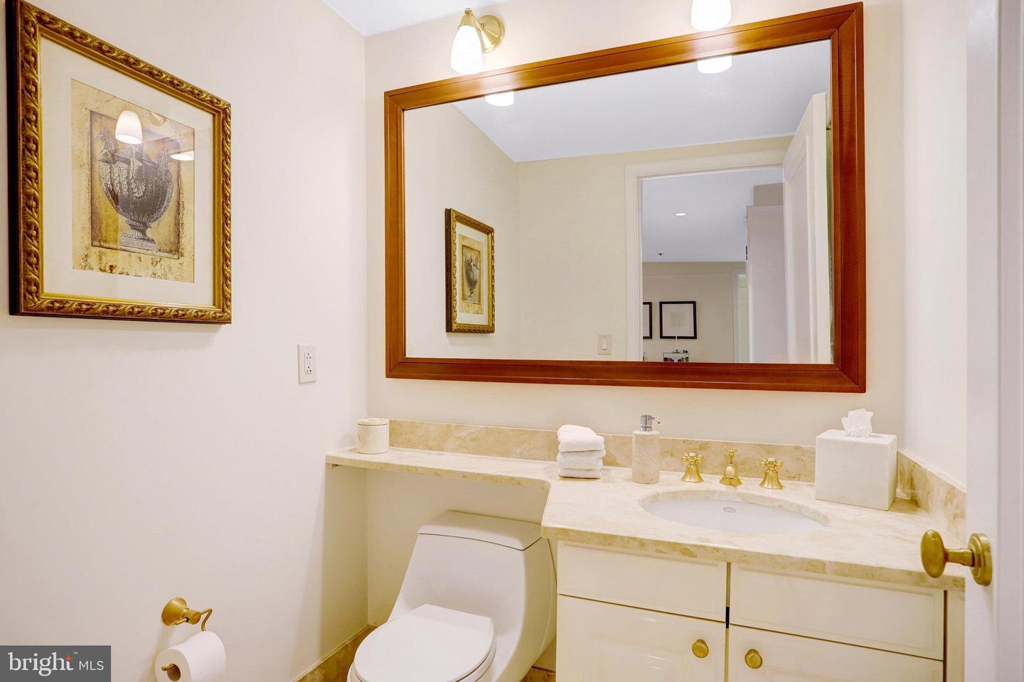 1155 23RD ST NW #2E, WASHINGTON, District Of Columbia 20037, 1 Bedroom Bedrooms, ,1 BathroomBathrooms,Residential,For sale,1155 23RD ST NW #2E,DCDC2200936 MLS # DCDC2200936