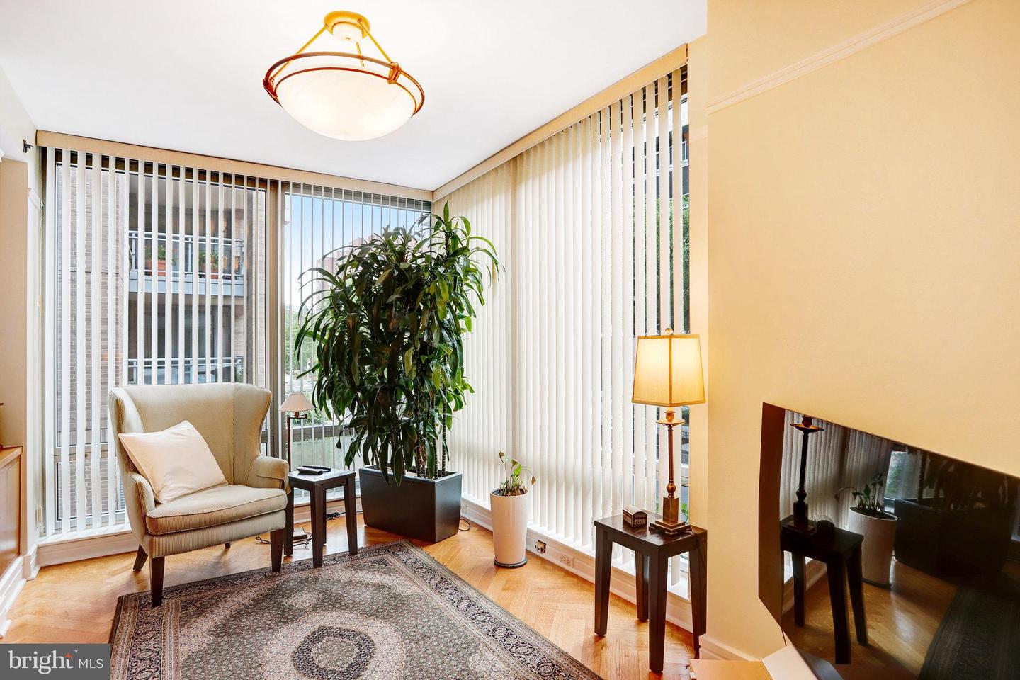 1155 23RD ST NW #2E, WASHINGTON, District Of Columbia 20037, 1 Bedroom Bedrooms, ,1 BathroomBathrooms,Residential,For sale,1155 23RD ST NW #2E,DCDC2200936 MLS # DCDC2200936