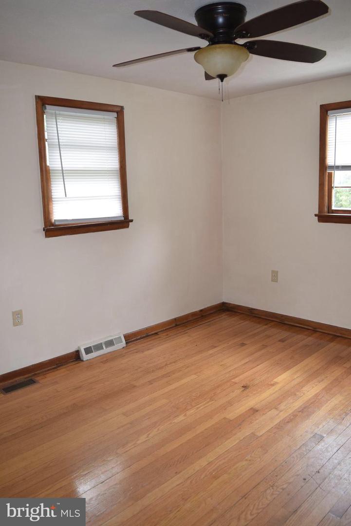 398 OLD BETHEL CHURCH RD, WINCHESTER, Virginia 22603, 3 Bedrooms Bedrooms, 8 Rooms Rooms,1 BathroomBathrooms,Residential,For sale,398 OLD BETHEL CHURCH RD,VAFV2034214 MLS # VAFV2034214