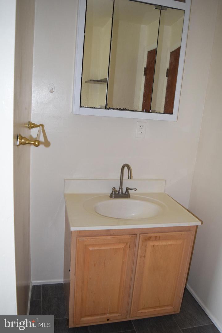 398 OLD BETHEL CHURCH RD, WINCHESTER, Virginia 22603, 3 Bedrooms Bedrooms, 8 Rooms Rooms,1 BathroomBathrooms,Residential,For sale,398 OLD BETHEL CHURCH RD,VAFV2034214 MLS # VAFV2034214