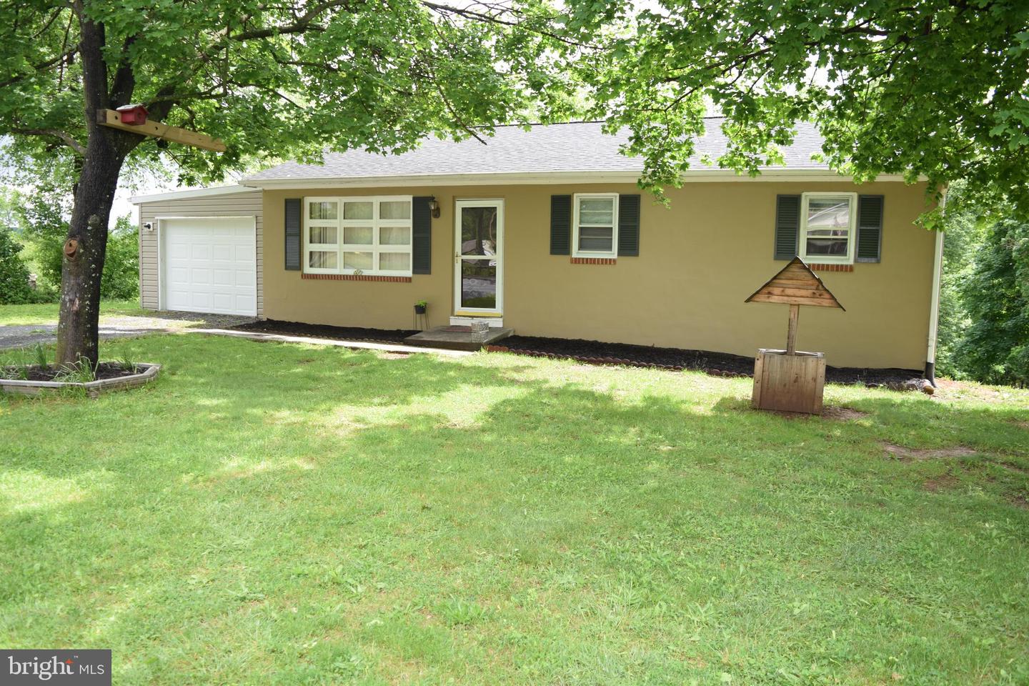 398 OLD BETHEL CHURCH RD, WINCHESTER, Virginia 22603, 3 Bedrooms Bedrooms, 8 Rooms Rooms,1 BathroomBathrooms,Residential,For sale,398 OLD BETHEL CHURCH RD,VAFV2034214 MLS # VAFV2034214