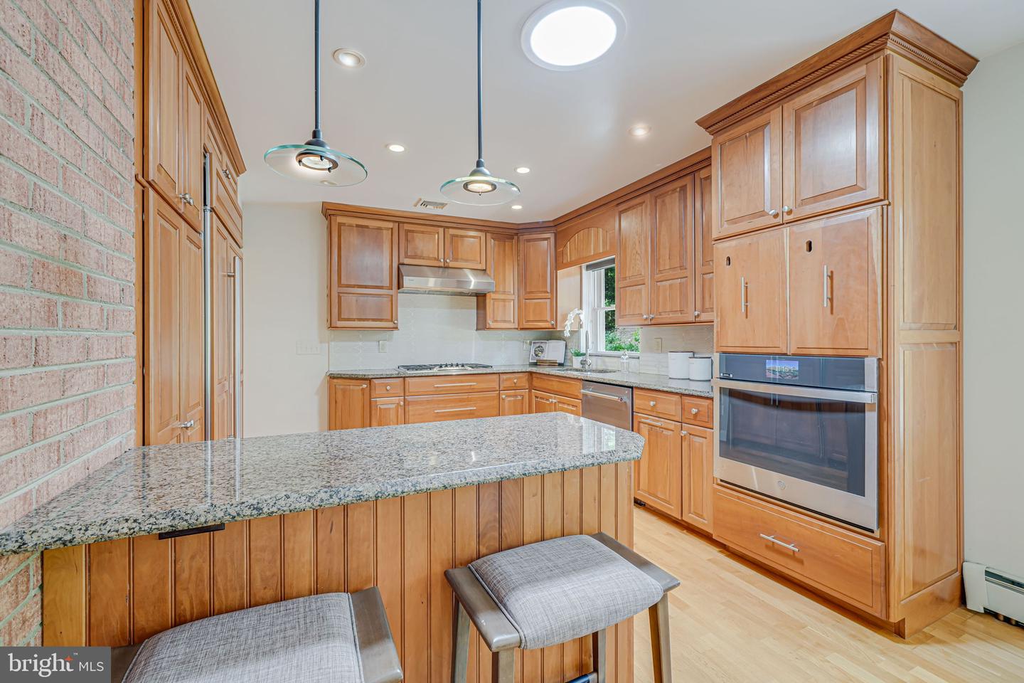 3404 RUSTIC WAY LN, FALLS CHURCH, Virginia 22044, 3 Bedrooms Bedrooms, ,2 BathroomsBathrooms,Residential,For sale,3404 RUSTIC WAY LN,VAFX2241308 MLS # VAFX2241308
