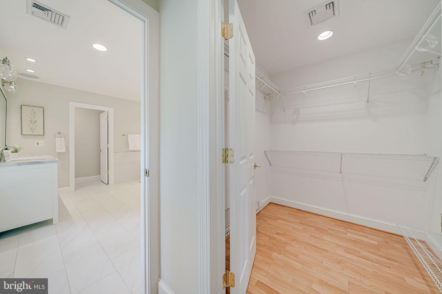 3404 RUSTIC WAY LN, FALLS CHURCH, Virginia 22044, 3 Bedrooms Bedrooms, ,2 BathroomsBathrooms,Residential,For sale,3404 RUSTIC WAY LN,VAFX2241308 MLS # VAFX2241308