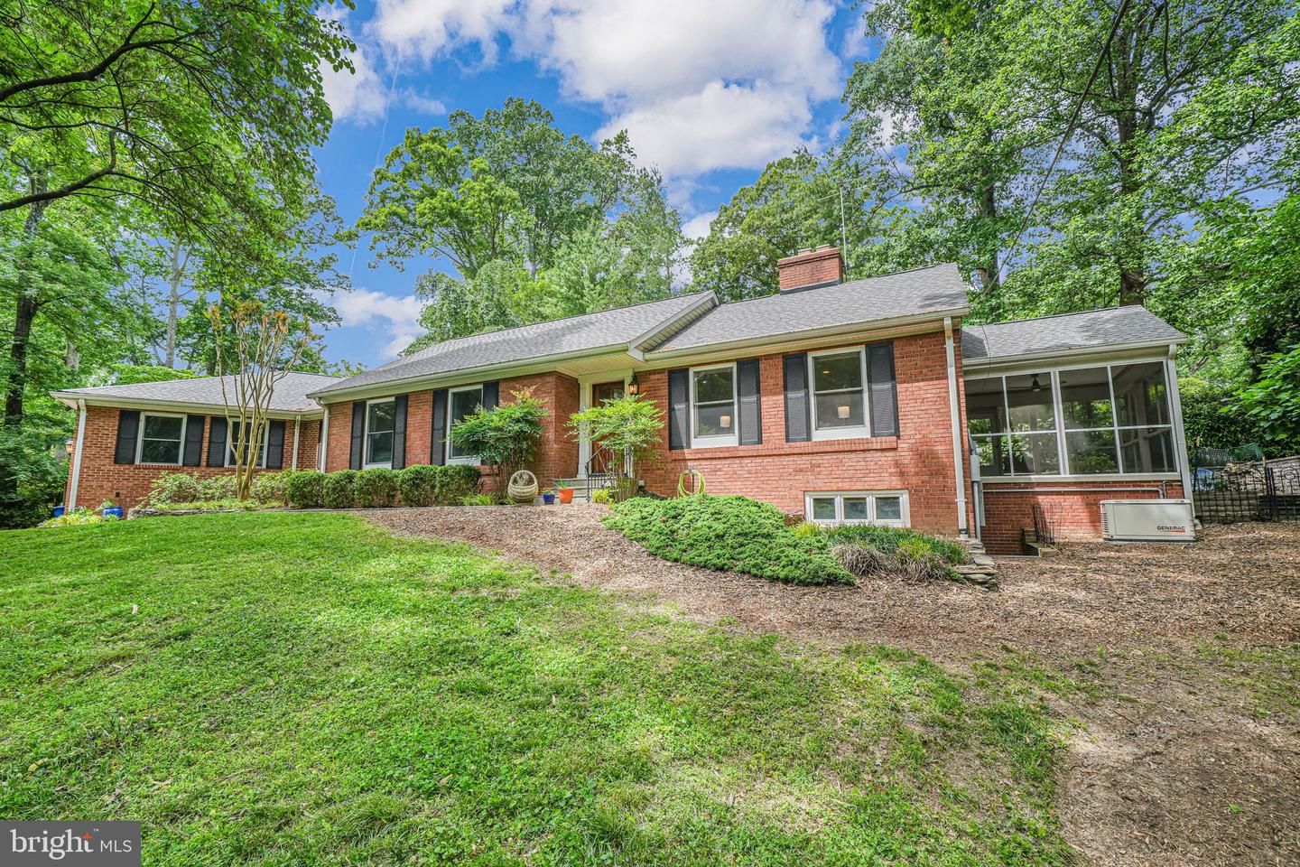 3404 RUSTIC WAY LN, FALLS CHURCH, Virginia 22044, 3 Bedrooms Bedrooms, ,2 BathroomsBathrooms,Residential,For sale,3404 RUSTIC WAY LN,VAFX2241308 MLS # VAFX2241308