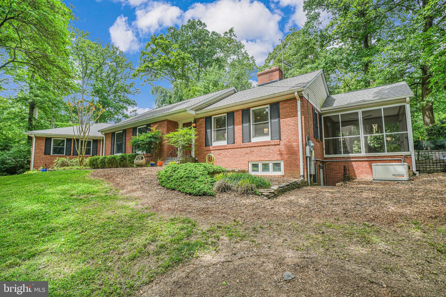 3404 RUSTIC WAY LN, FALLS CHURCH, Virginia 22044, 3 Bedrooms Bedrooms, ,2 BathroomsBathrooms,Residential,For sale,3404 RUSTIC WAY LN,VAFX2241308 MLS # VAFX2241308