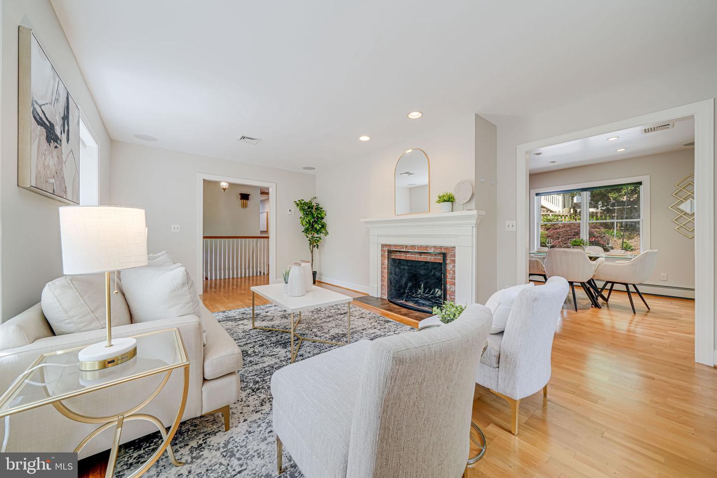 3404 RUSTIC WAY LN, FALLS CHURCH, Virginia 22044, 3 Bedrooms Bedrooms, ,2 BathroomsBathrooms,Residential,For sale,3404 RUSTIC WAY LN,VAFX2241308 MLS # VAFX2241308