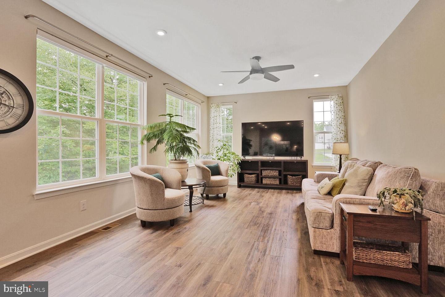 108 DRIBBLER WAY, STAFFORD, Virginia 22554, 5 Bedrooms Bedrooms, ,4 BathroomsBathrooms,Residential,For sale,108 DRIBBLER WAY,VAST2038934 MLS # VAST2038934