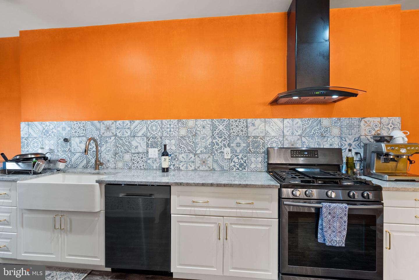 5815 4TH ST NW, WASHINGTON, District Of Columbia 20011, 4 Bedrooms Bedrooms, 17 Rooms Rooms,2 BathroomsBathrooms,Residential,For sale,5815 4TH ST NW,DCDC2201156 MLS # DCDC2201156