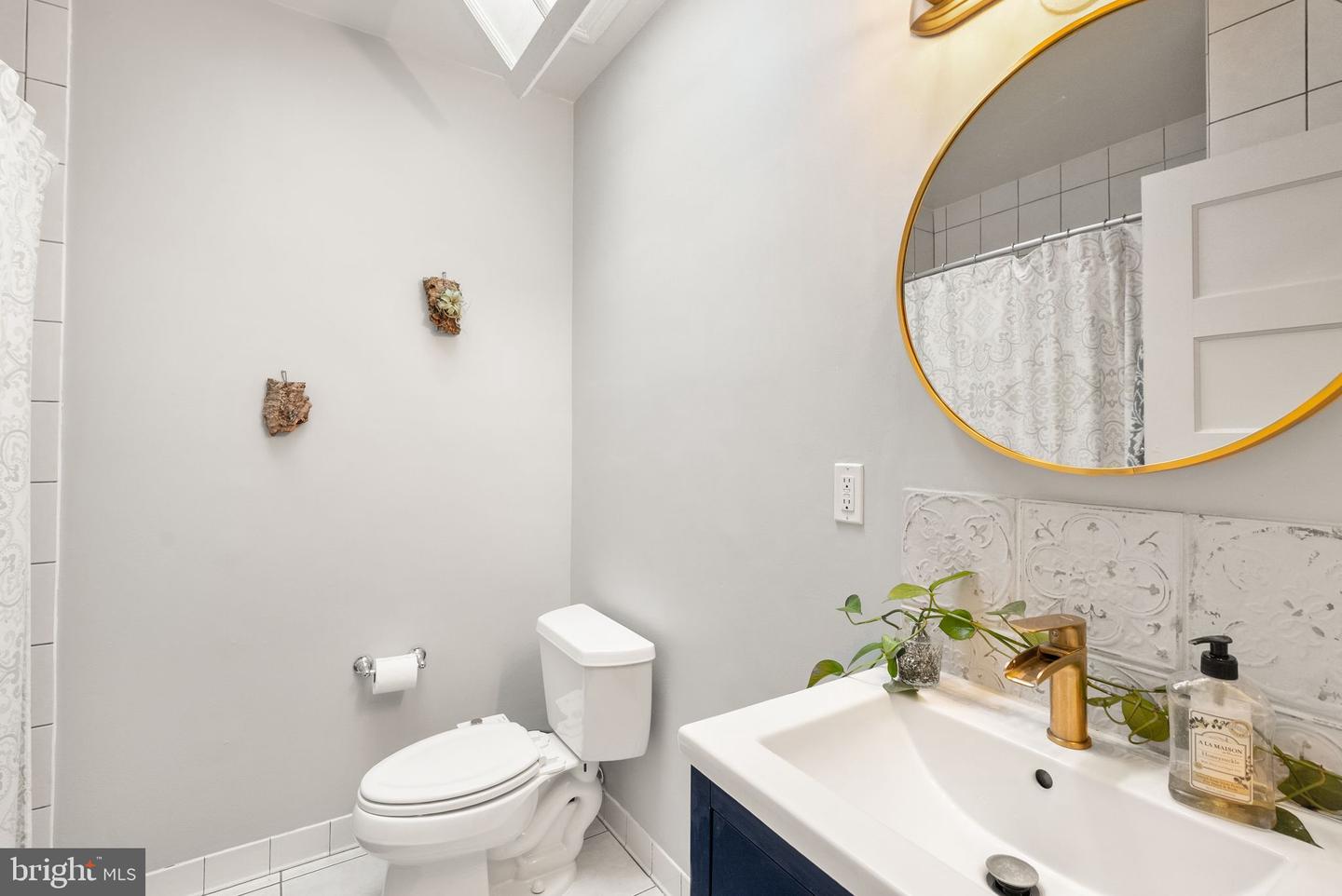 5815 4TH ST NW, WASHINGTON, District Of Columbia 20011, 4 Bedrooms Bedrooms, 17 Rooms Rooms,2 BathroomsBathrooms,Residential,For sale,5815 4TH ST NW,DCDC2201156 MLS # DCDC2201156