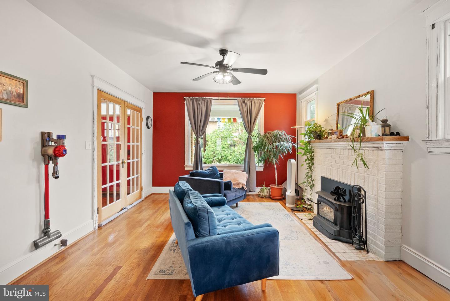 5815 4TH ST NW, WASHINGTON, District Of Columbia 20011, 4 Bedrooms Bedrooms, 17 Rooms Rooms,2 BathroomsBathrooms,Residential,For sale,5815 4TH ST NW,DCDC2201156 MLS # DCDC2201156