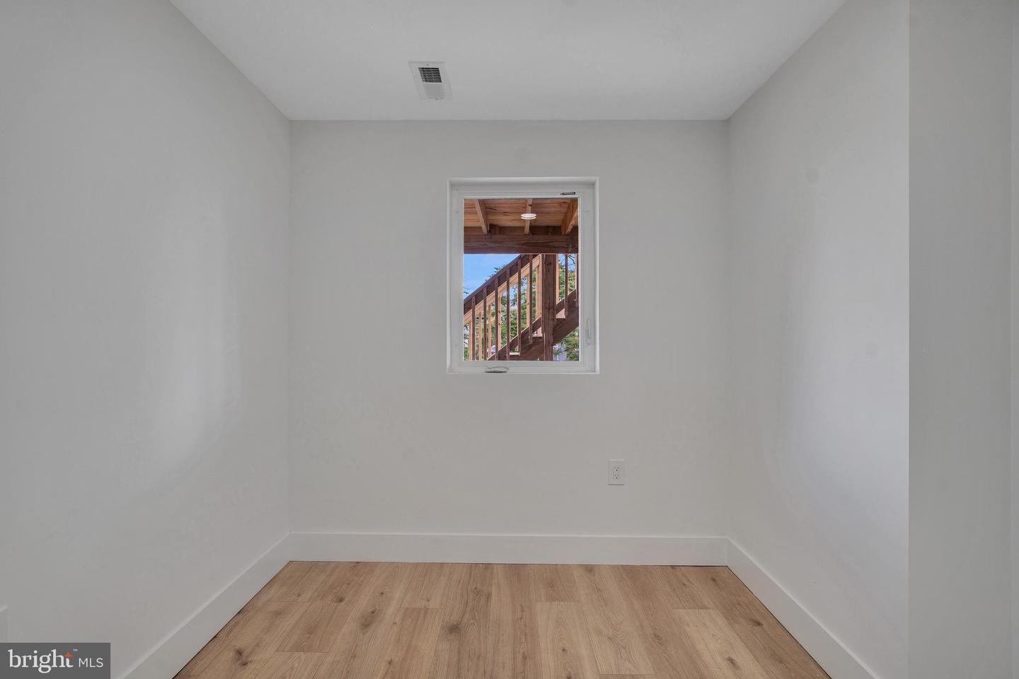 1636 40TH ST SE, WASHINGTON, District Of Columbia 20020, 3 Bedrooms Bedrooms, ,1 BathroomBathrooms,Residential,For sale,1636 40TH ST SE,DCDC2201132 MLS # DCDC2201132