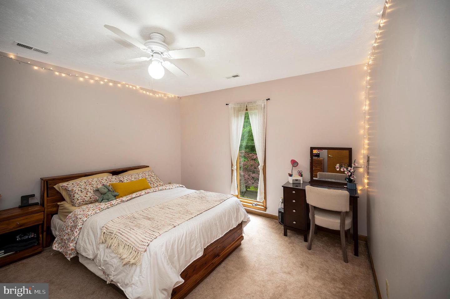 127 GOLD RUSH DR, LOCUST GROVE, Virginia 22508, 3 Bedrooms Bedrooms, 6 Rooms Rooms,2 BathroomsBathrooms,Residential,For sale,127 GOLD RUSH DR,VAOR2009718 MLS # VAOR2009718