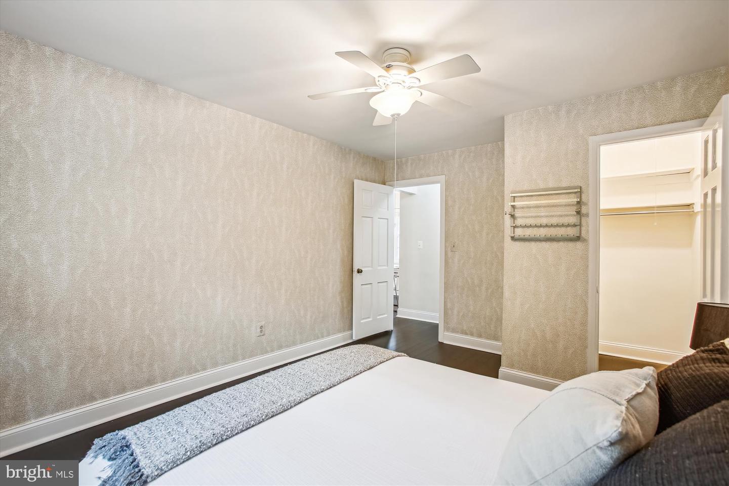 1712 W ABINGDON DR #102, ALEXANDRIA, Virginia 22314, 1 Bedroom Bedrooms, ,1 BathroomBathrooms,Residential,For sale,1712 W ABINGDON DR #102,VAAX2045466 MLS # VAAX2045466