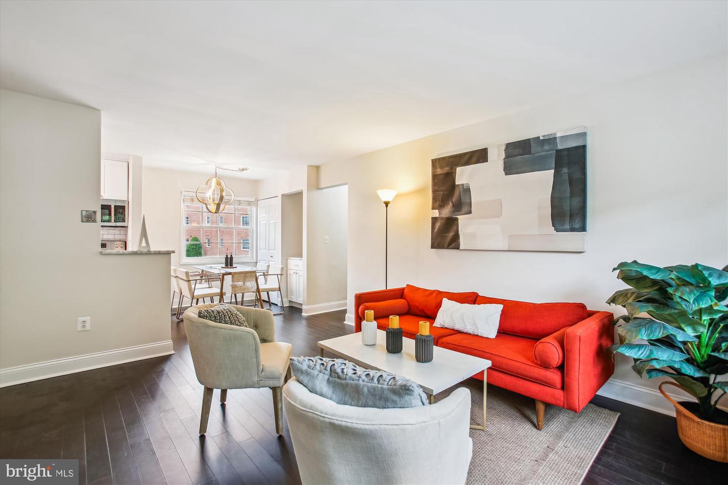 1712 W ABINGDON DR #102, ALEXANDRIA, Virginia 22314, 1 Bedroom Bedrooms, ,1 BathroomBathrooms,Residential,For sale,1712 W ABINGDON DR #102,VAAX2045466 MLS # VAAX2045466