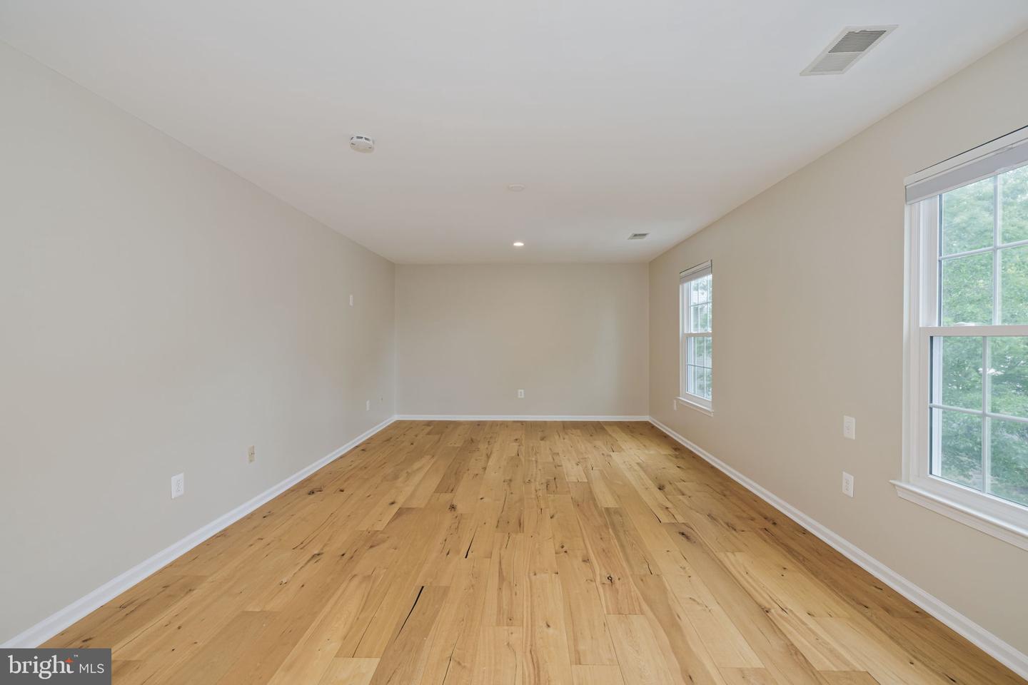 6620 CASTLE BAR CT, ALEXANDRIA, Virginia 22315, 5 Bedrooms Bedrooms, ,3 BathroomsBathrooms,Residential,For sale,6620 CASTLE BAR CT,VAFX2241714 MLS # VAFX2241714