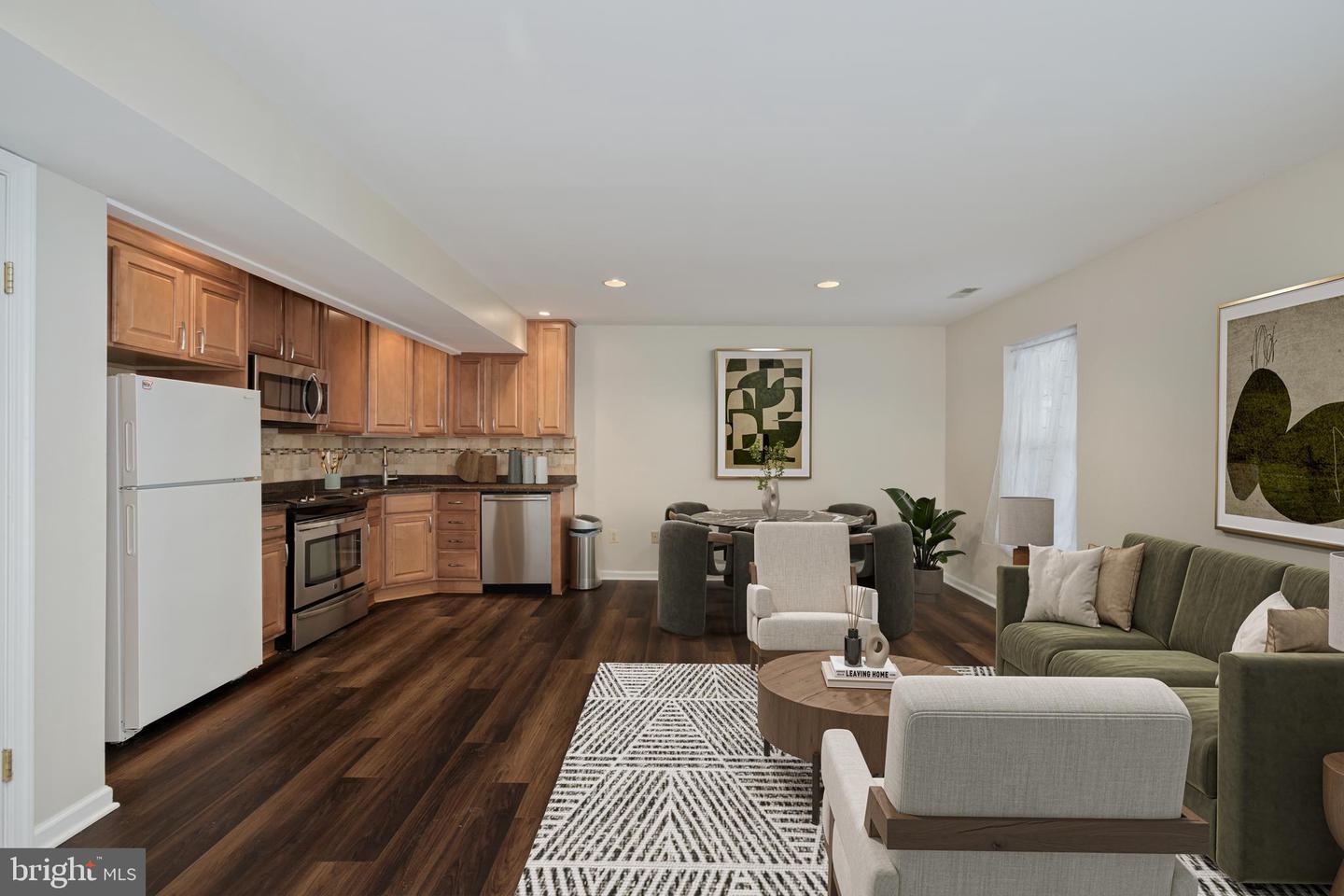 6620 CASTLE BAR CT, ALEXANDRIA, Virginia 22315, 5 Bedrooms Bedrooms, ,3 BathroomsBathrooms,Residential,For sale,6620 CASTLE BAR CT,VAFX2241714 MLS # VAFX2241714