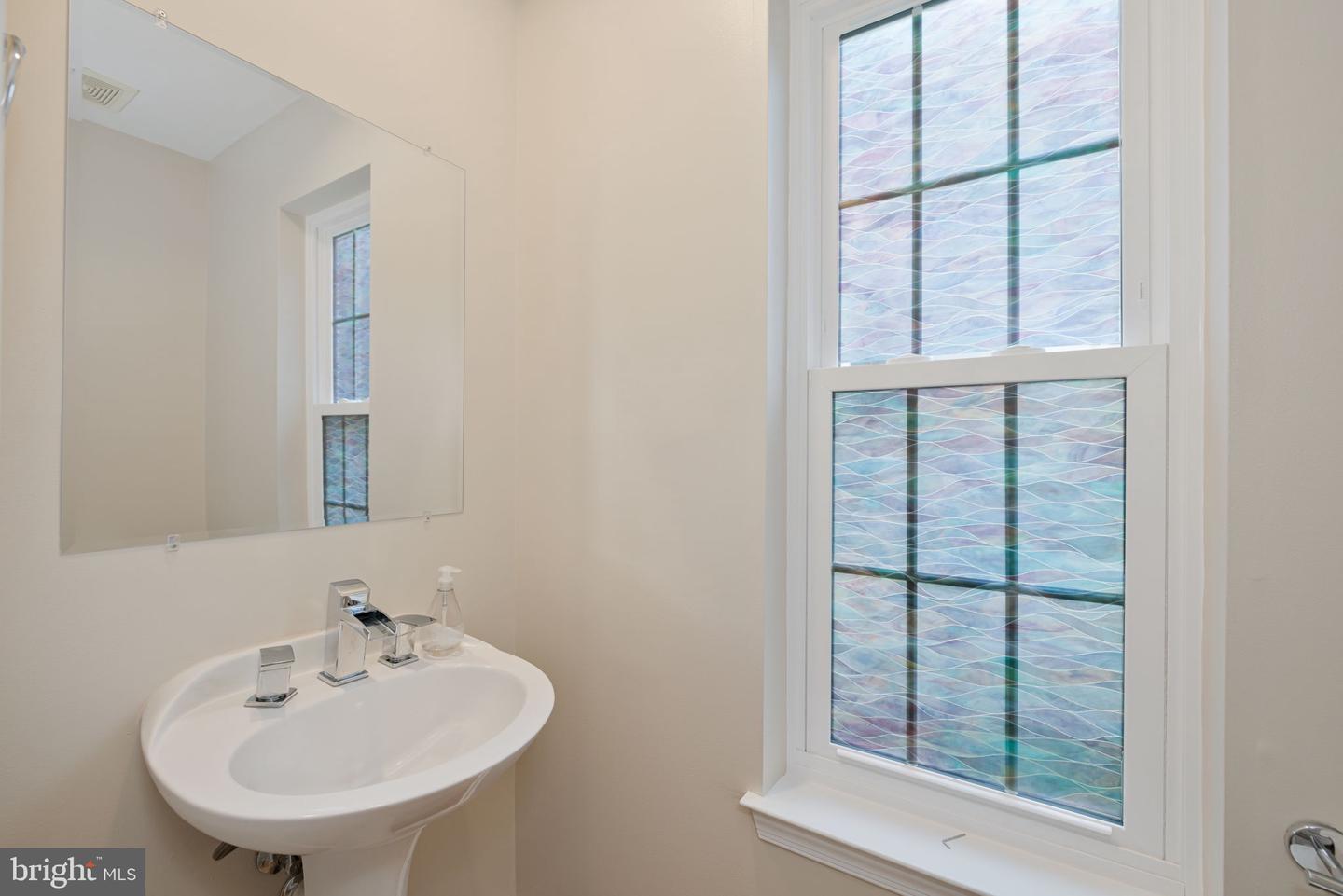 6620 CASTLE BAR CT, ALEXANDRIA, Virginia 22315, 5 Bedrooms Bedrooms, ,3 BathroomsBathrooms,Residential,For sale,6620 CASTLE BAR CT,VAFX2241714 MLS # VAFX2241714