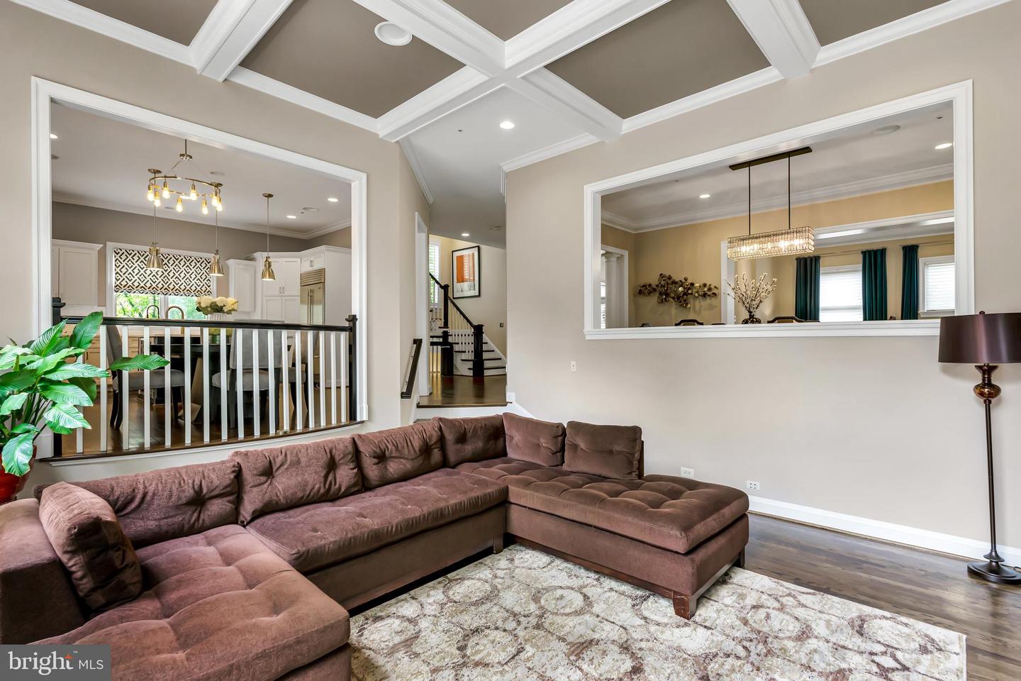 5526 MACARTHUR BLVD NW, WASHINGTON, District Of Columbia 20016, 6 Bedrooms Bedrooms, ,5 BathroomsBathrooms,Residential,For sale,5526 MACARTHUR BLVD NW,DCDC2201326 MLS # DCDC2201326