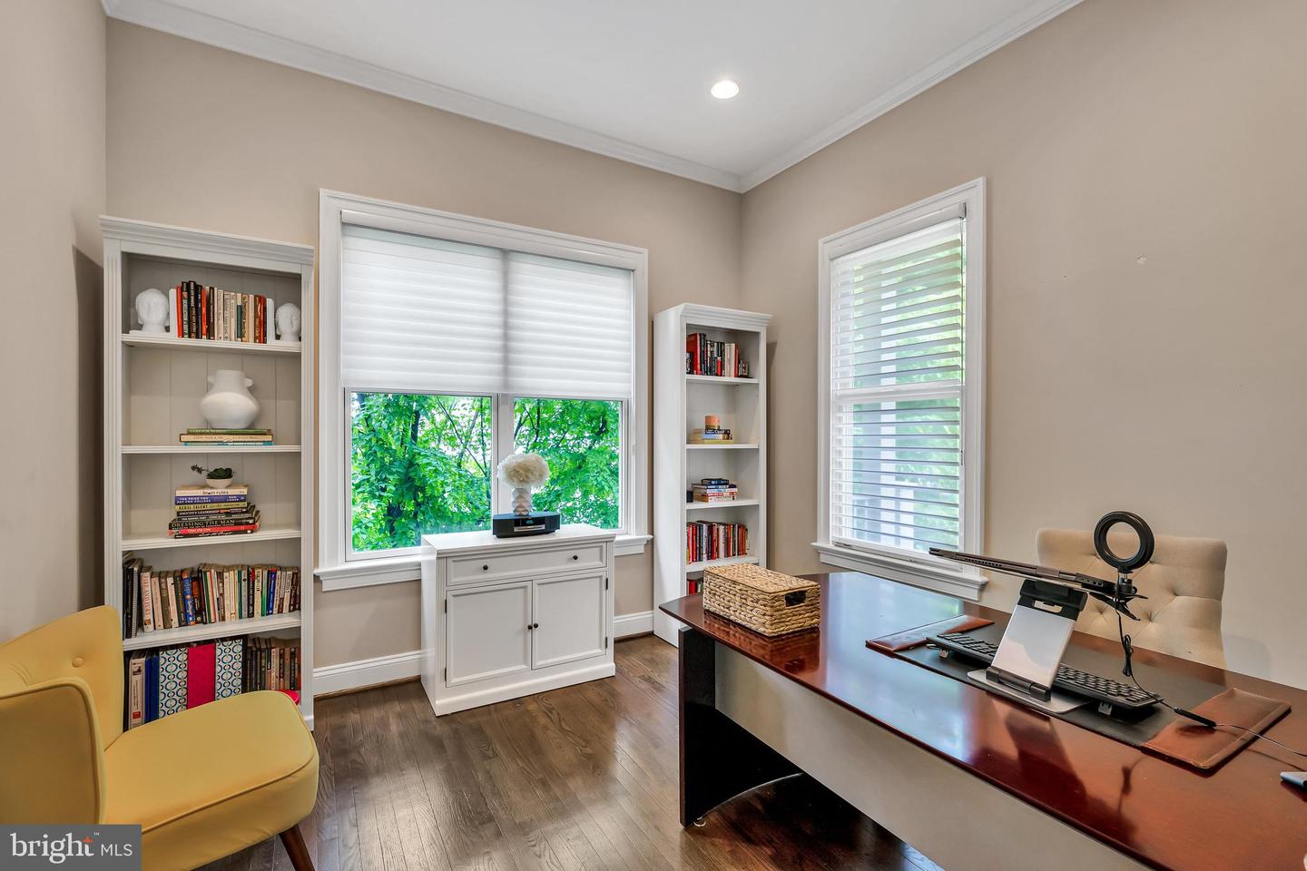 5526 MACARTHUR BLVD NW, WASHINGTON, District Of Columbia 20016, 6 Bedrooms Bedrooms, ,5 BathroomsBathrooms,Residential,For sale,5526 MACARTHUR BLVD NW,DCDC2201326 MLS # DCDC2201326