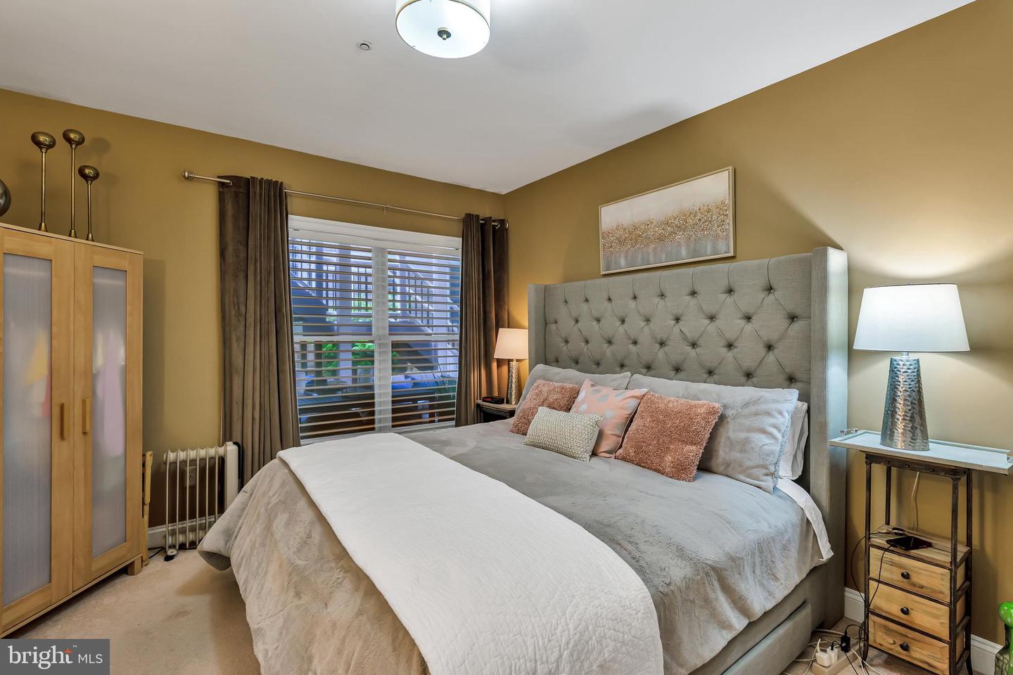 5526 MACARTHUR BLVD NW, WASHINGTON, District Of Columbia 20016, 6 Bedrooms Bedrooms, ,5 BathroomsBathrooms,Residential,For sale,5526 MACARTHUR BLVD NW,DCDC2201326 MLS # DCDC2201326