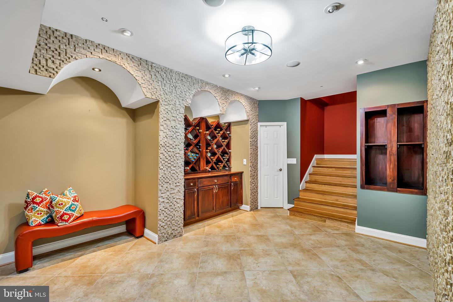 5526 MACARTHUR BLVD NW, WASHINGTON, District Of Columbia 20016, 6 Bedrooms Bedrooms, ,5 BathroomsBathrooms,Residential,For sale,5526 MACARTHUR BLVD NW,DCDC2201326 MLS # DCDC2201326
