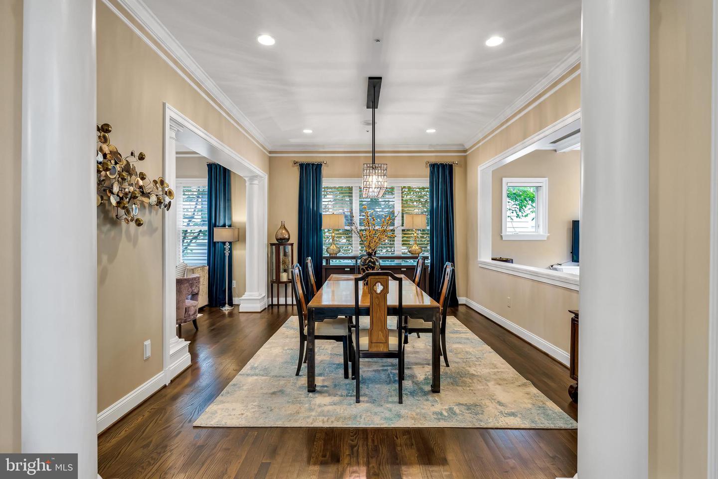 5526 MACARTHUR BLVD NW, WASHINGTON, District Of Columbia 20016, 6 Bedrooms Bedrooms, ,5 BathroomsBathrooms,Residential,For sale,5526 MACARTHUR BLVD NW,DCDC2201326 MLS # DCDC2201326