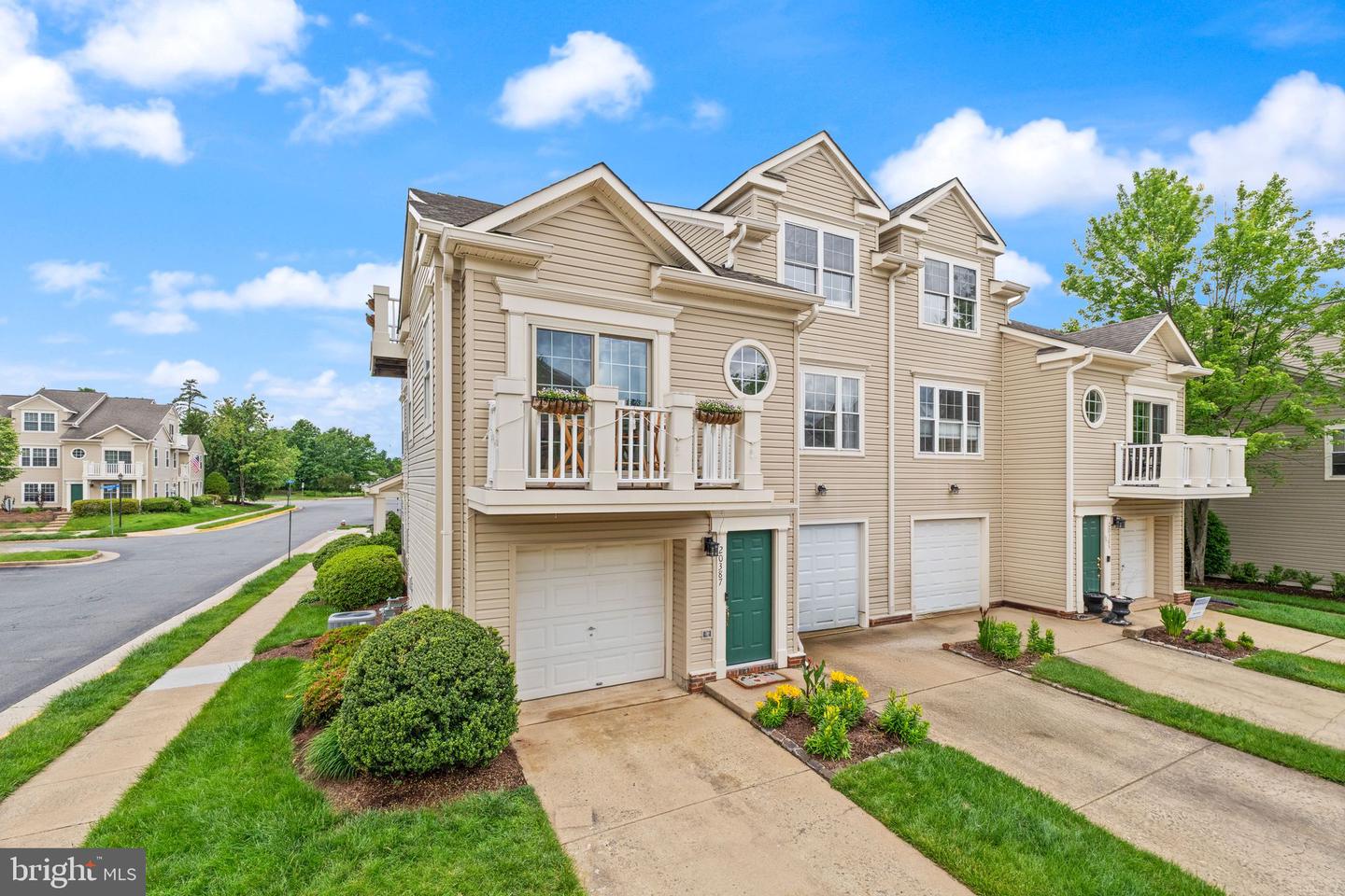20387 BIRCHMERE TER, ASHBURN, Virginia 20147, 3 Bedrooms Bedrooms, ,2 BathroomsBathrooms,Residential,For sale,20387 BIRCHMERE TER,VALO2097214 MLS # VALO2097214