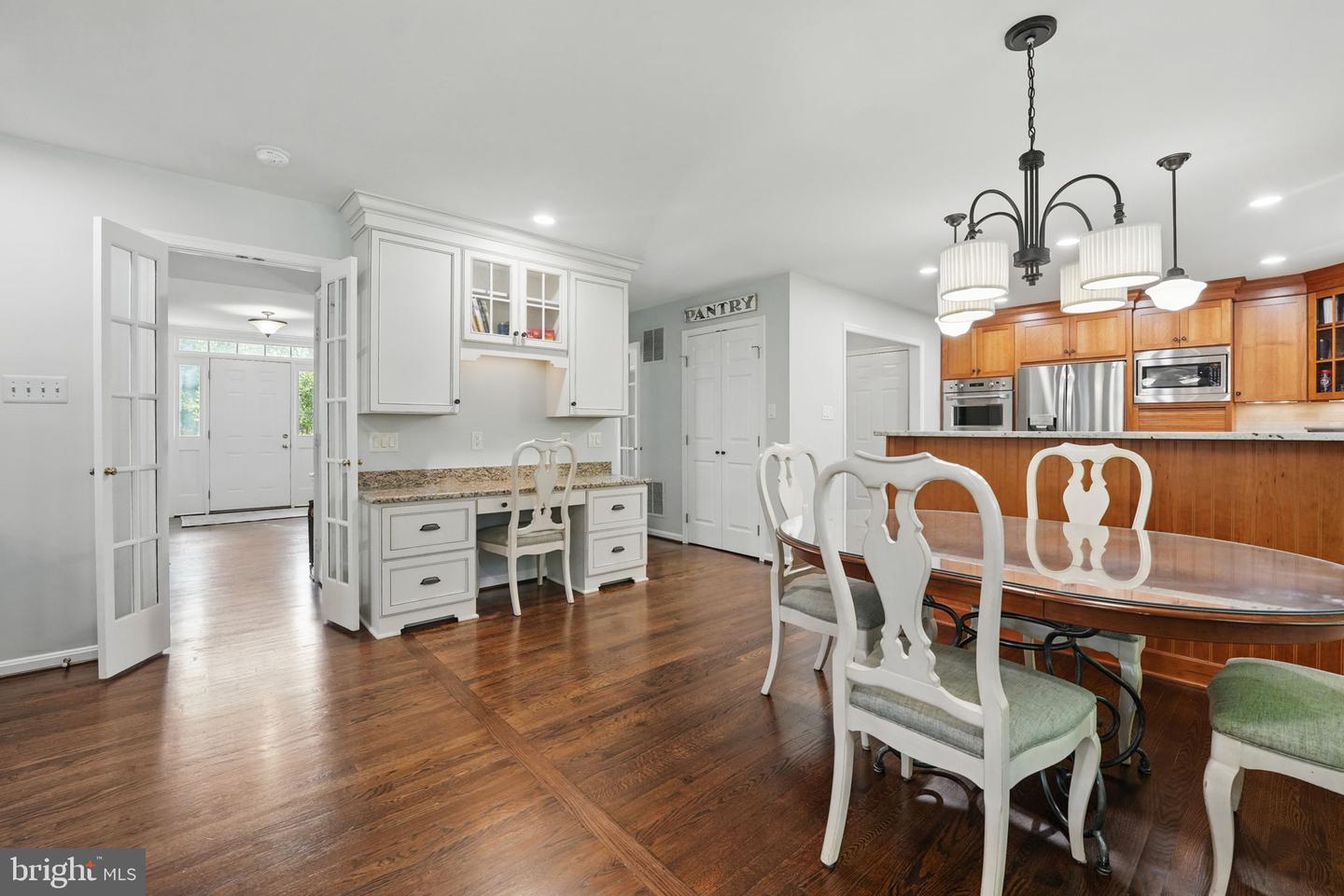 8346 ARGENT CIR, FAIRFAX STATION, Virginia 22039, 4 Bedrooms Bedrooms, ,3 BathroomsBathrooms,Residential,For sale,8346 ARGENT CIR,VAFX2241832 MLS # VAFX2241832