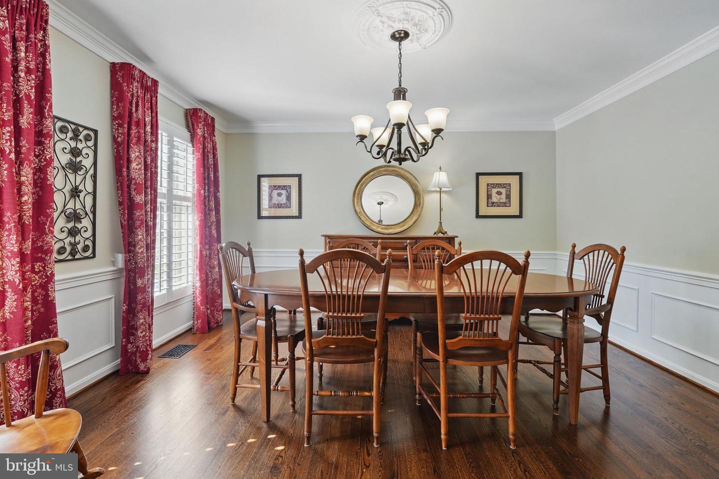 8346 ARGENT CIR, FAIRFAX STATION, Virginia 22039, 4 Bedrooms Bedrooms, ,3 BathroomsBathrooms,Residential,For sale,8346 ARGENT CIR,VAFX2241832 MLS # VAFX2241832