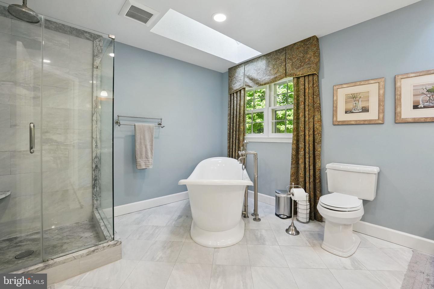 8346 ARGENT CIR, FAIRFAX STATION, Virginia 22039, 4 Bedrooms Bedrooms, ,3 BathroomsBathrooms,Residential,For sale,8346 ARGENT CIR,VAFX2241832 MLS # VAFX2241832