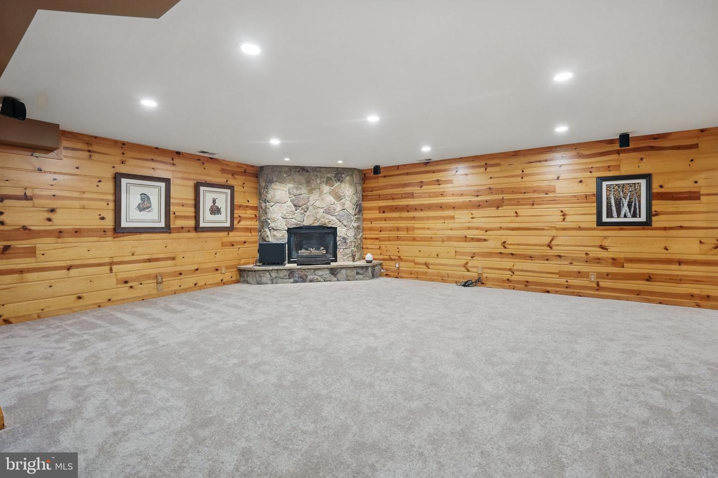 8346 ARGENT CIR, FAIRFAX STATION, Virginia 22039, 4 Bedrooms Bedrooms, ,3 BathroomsBathrooms,Residential,For sale,8346 ARGENT CIR,VAFX2241832 MLS # VAFX2241832