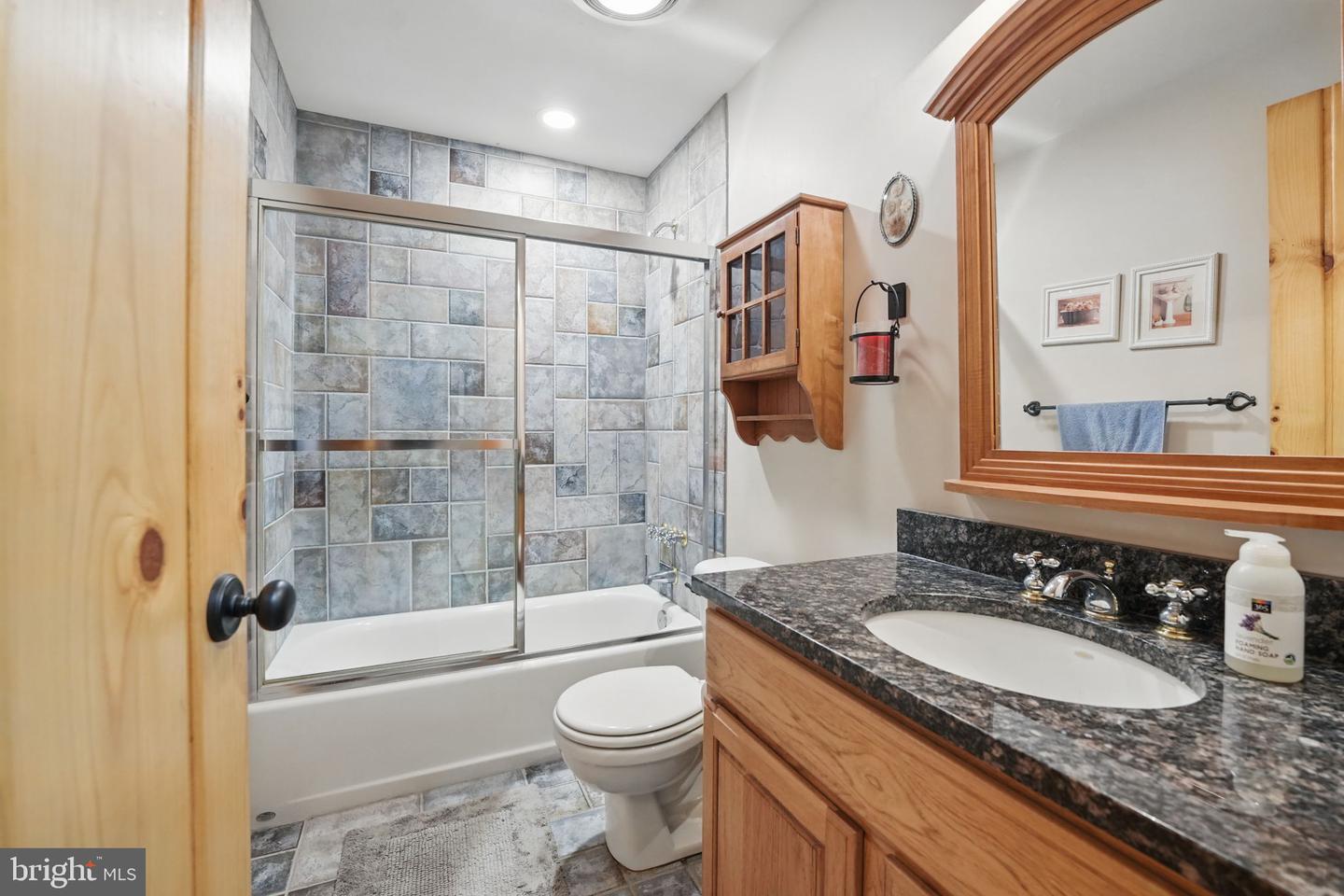 8346 ARGENT CIR, FAIRFAX STATION, Virginia 22039, 4 Bedrooms Bedrooms, ,3 BathroomsBathrooms,Residential,For sale,8346 ARGENT CIR,VAFX2241832 MLS # VAFX2241832