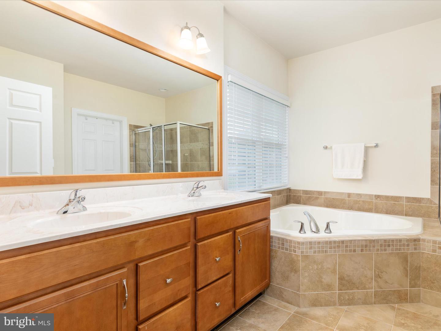 4861 PALMERS RIDGE CT, HAYMARKET, Virginia 20169, 3 Bedrooms Bedrooms, ,3 BathroomsBathrooms,Residential,For sale,4861 PALMERS RIDGE CT,VAPW2095054 MLS # VAPW2095054