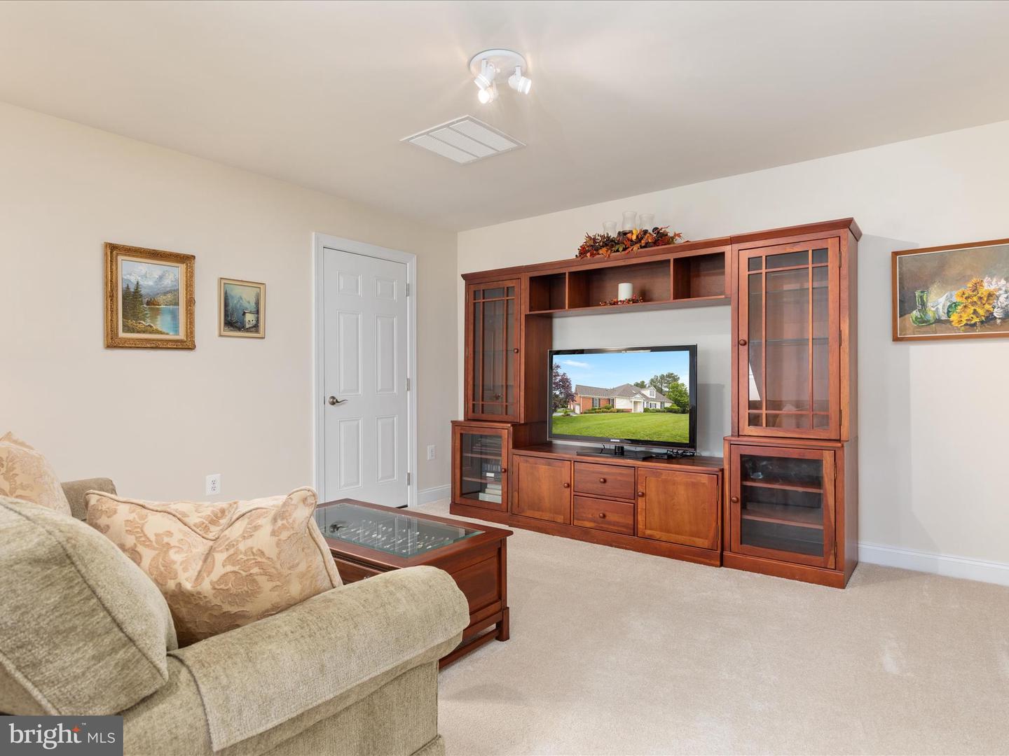 4861 PALMERS RIDGE CT, HAYMARKET, Virginia 20169, 3 Bedrooms Bedrooms, ,3 BathroomsBathrooms,Residential,For sale,4861 PALMERS RIDGE CT,VAPW2095054 MLS # VAPW2095054