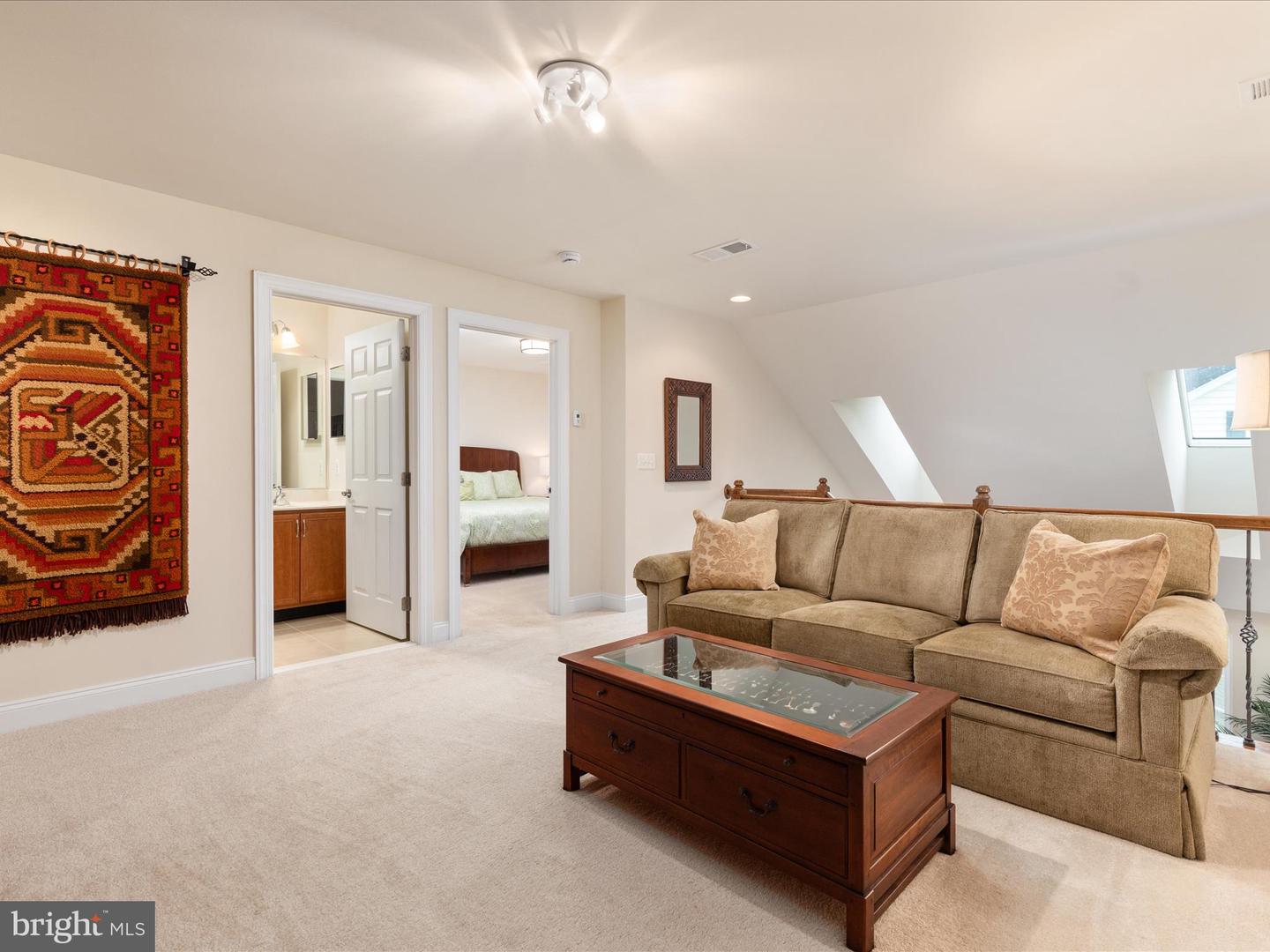 4861 PALMERS RIDGE CT, HAYMARKET, Virginia 20169, 3 Bedrooms Bedrooms, ,3 BathroomsBathrooms,Residential,For sale,4861 PALMERS RIDGE CT,VAPW2095054 MLS # VAPW2095054