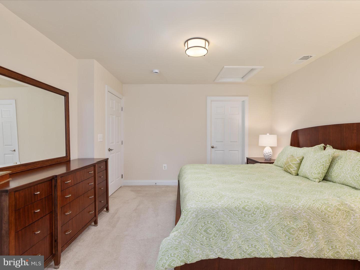 4861 PALMERS RIDGE CT, HAYMARKET, Virginia 20169, 3 Bedrooms Bedrooms, ,3 BathroomsBathrooms,Residential,For sale,4861 PALMERS RIDGE CT,VAPW2095054 MLS # VAPW2095054