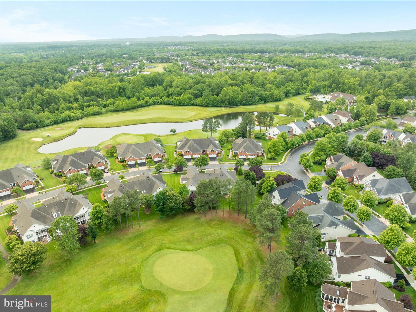 4861 PALMERS RIDGE CT, HAYMARKET, Virginia 20169, 3 Bedrooms Bedrooms, ,3 BathroomsBathrooms,Residential,For sale,4861 PALMERS RIDGE CT,VAPW2095054 MLS # VAPW2095054