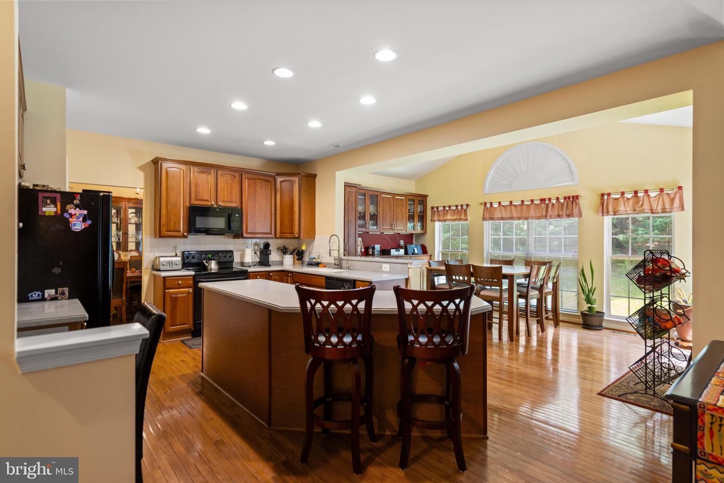 7313 EARLY MARKER CT, GAINESVILLE, Virginia 20155, 4 Bedrooms Bedrooms, ,3 BathroomsBathrooms,Residential,For sale,7313 EARLY MARKER CT,VAPW2095086 MLS # VAPW2095086