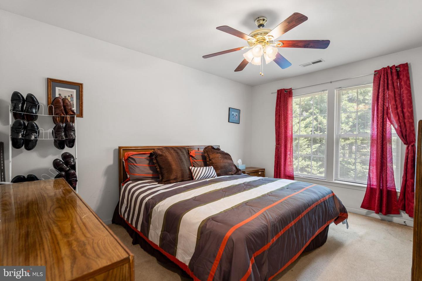 7313 EARLY MARKER CT, GAINESVILLE, Virginia 20155, 4 Bedrooms Bedrooms, ,3 BathroomsBathrooms,Residential,For sale,7313 EARLY MARKER CT,VAPW2095086 MLS # VAPW2095086