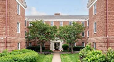 906 S WASHINGTON ST #101, ALEXANDRIA, Virginia 22314, ,1 BathroomBathrooms,Residential,For sale,906 S WASHINGTON ST #101,VAAX2045512 MLS # VAAX2045512