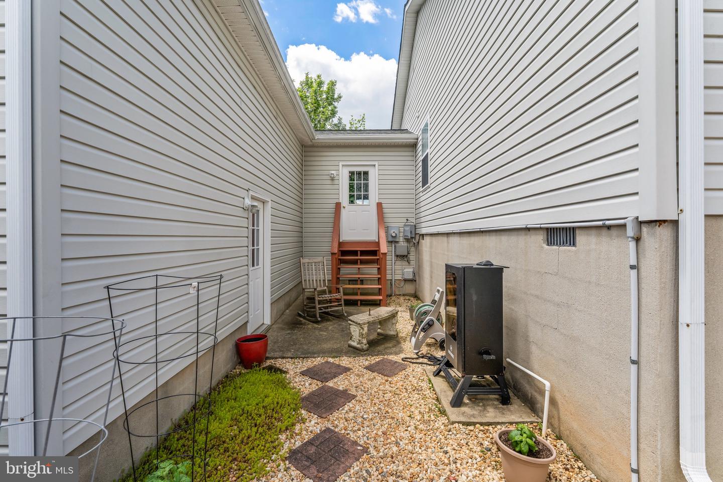 12219 GLADE DR, FREDERICKSBURG, Virginia 22407, 4 Bedrooms Bedrooms, ,2 BathroomsBathrooms,Residential,For sale,12219 GLADE DR,VASP2033276 MLS # VASP2033276