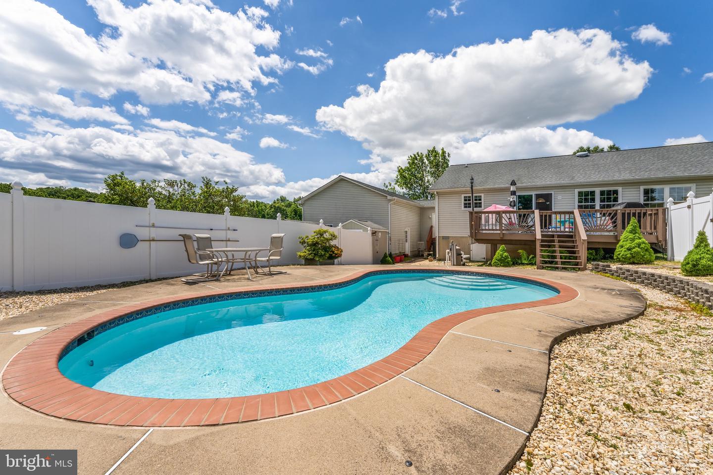 12219 GLADE DR, FREDERICKSBURG, Virginia 22407, 4 Bedrooms Bedrooms, ,2 BathroomsBathrooms,Residential,For sale,12219 GLADE DR,VASP2033276 MLS # VASP2033276