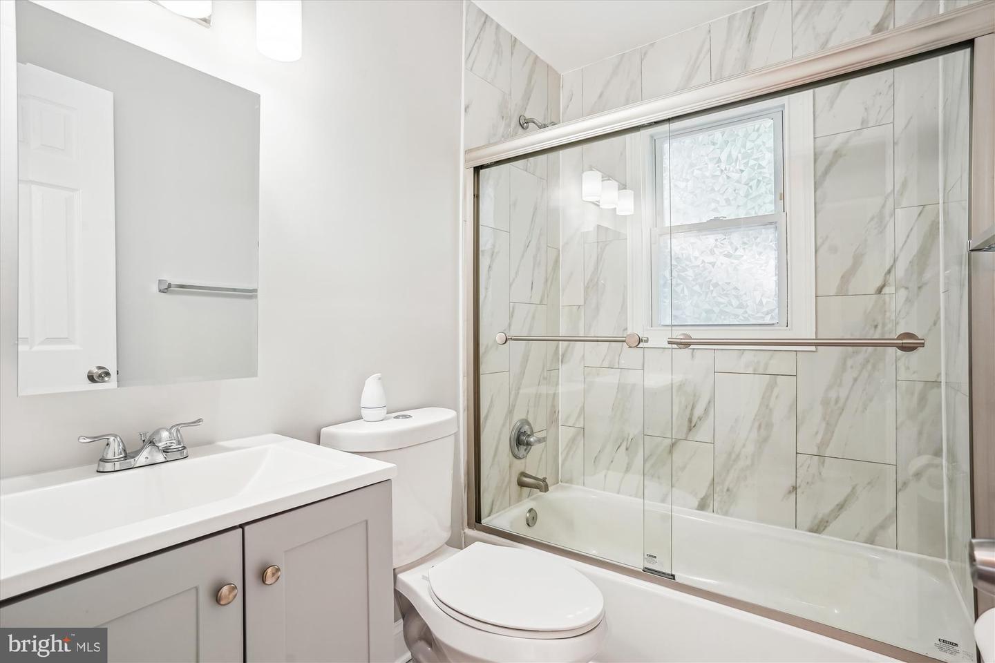 14313 RANDALL DR, WOODBRIDGE, Virginia 22191, 3 Bedrooms Bedrooms, ,2 BathroomsBathrooms,Residential,For sale,14313 RANDALL DR,VAPW2095132 MLS # VAPW2095132