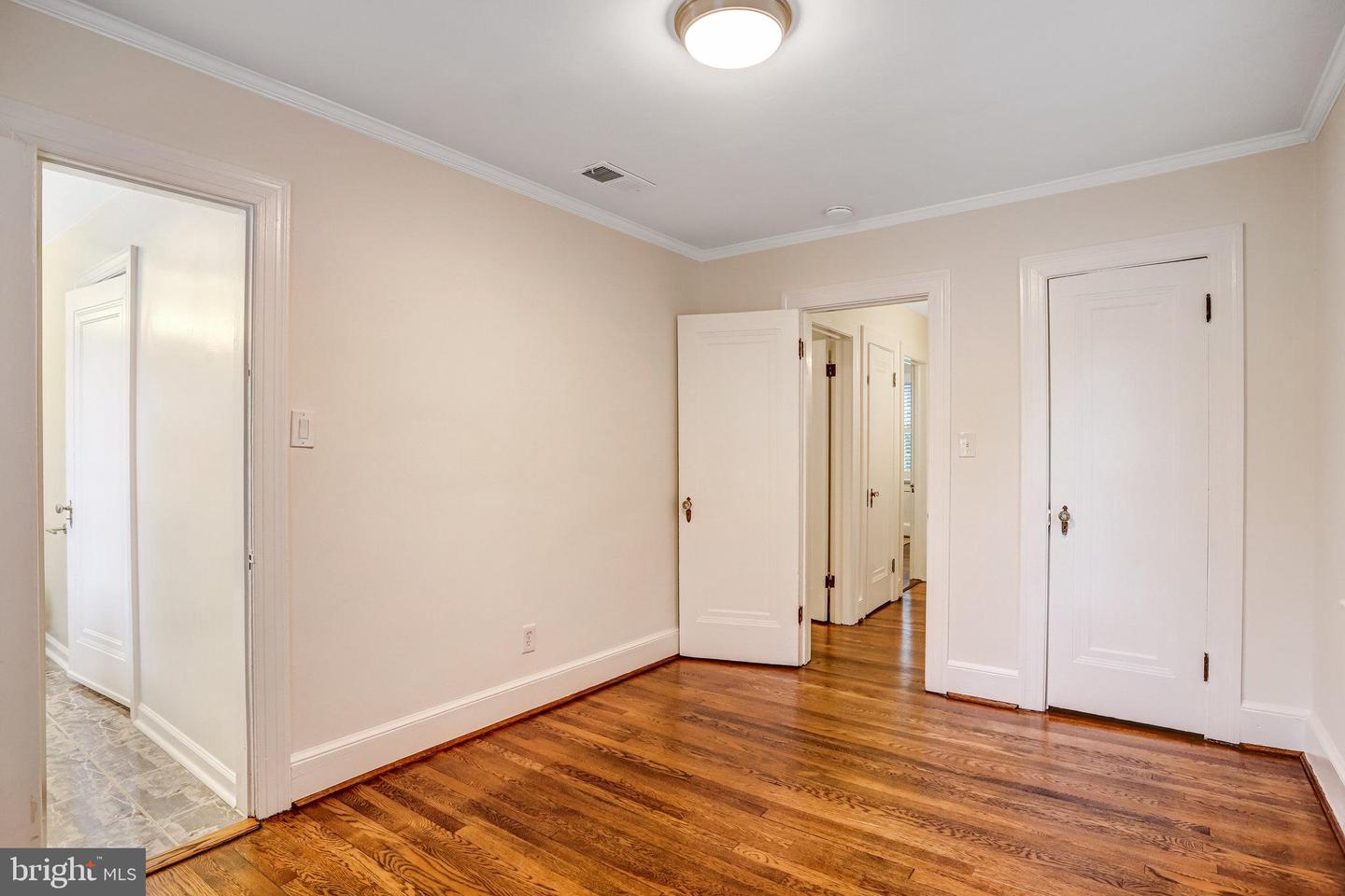 3103 OLIVER ST NW, WASHINGTON, District Of Columbia 20015, 4 Bedrooms Bedrooms, ,3 BathroomsBathrooms,Residential,For sale,3103 OLIVER ST NW,DCDC2201632 MLS # DCDC2201632