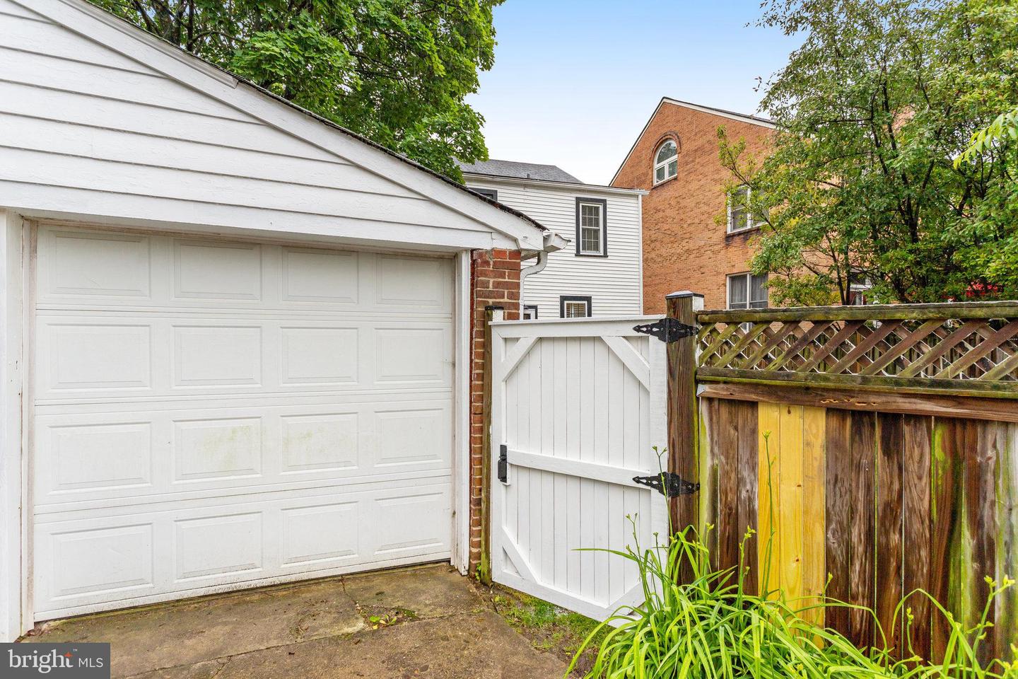 3103 OLIVER ST NW, WASHINGTON, District Of Columbia 20015, 4 Bedrooms Bedrooms, ,3 BathroomsBathrooms,Residential,For sale,3103 OLIVER ST NW,DCDC2201632 MLS # DCDC2201632